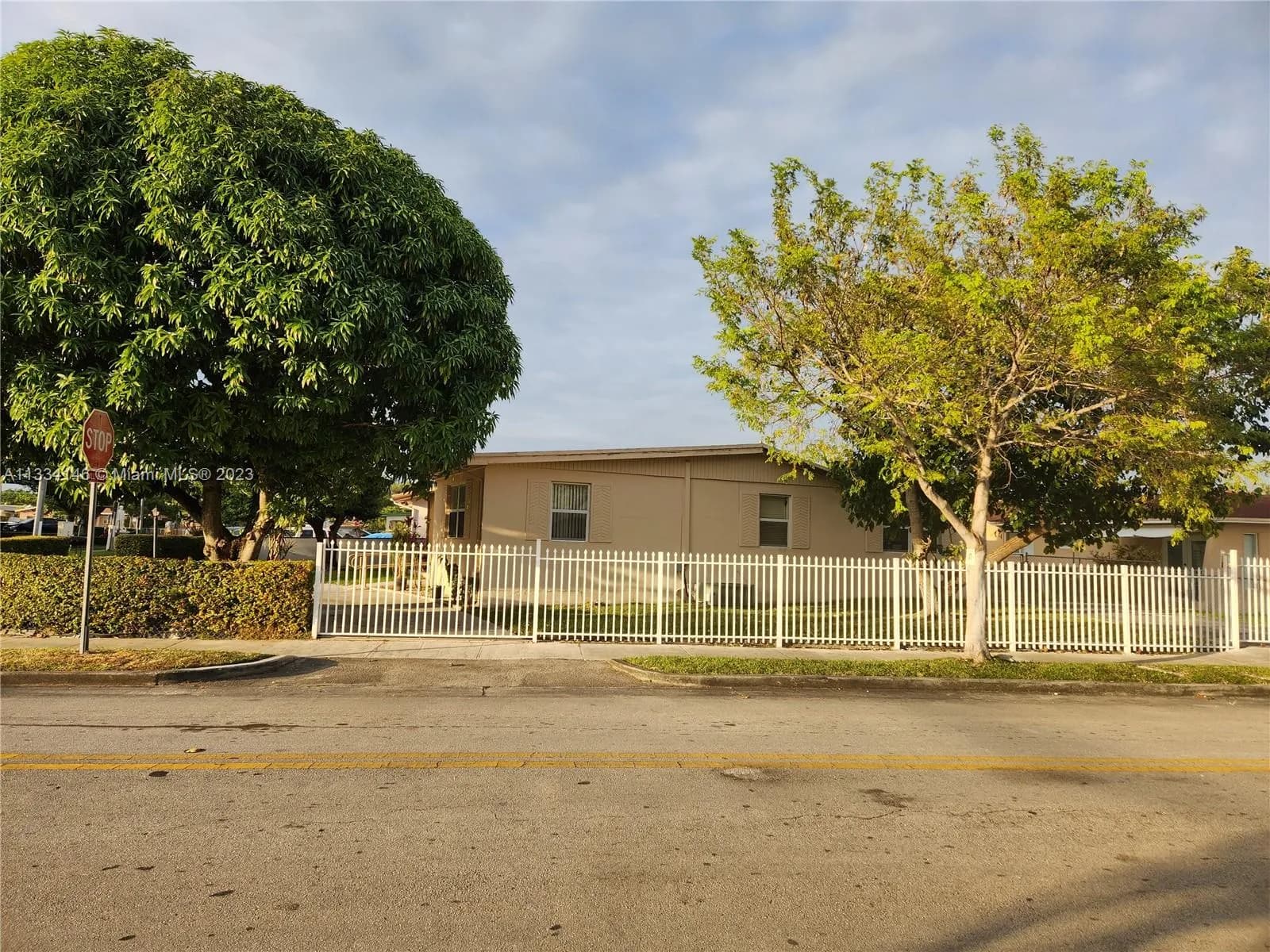 114th Ave, Sweetwater FL 33174