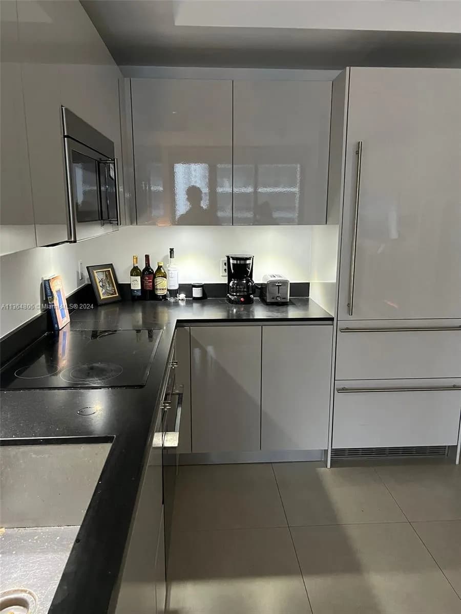 1010 Brickell Ave # 2010, Miami FL 33131