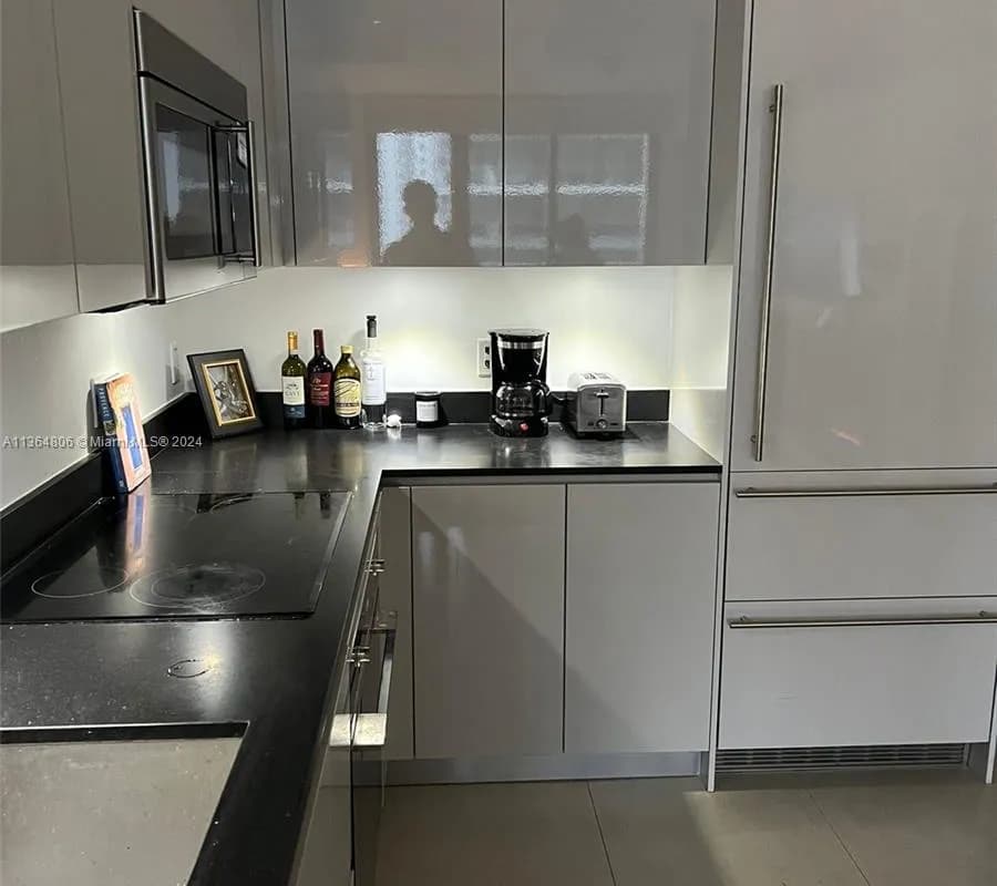 1010 Brickell Ave # 2010, Miami FL 33131