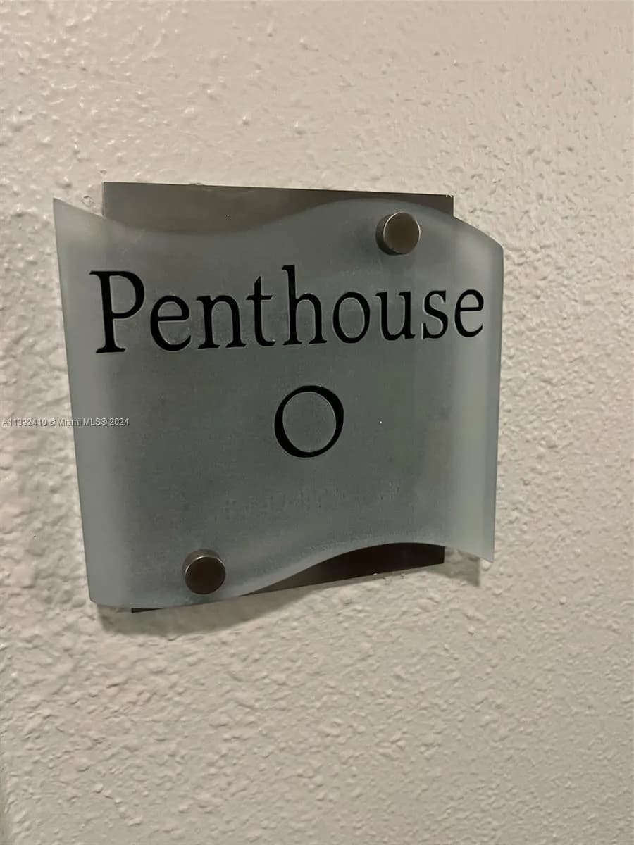 3901 S S Ocean dr, Hollywood FL 33019