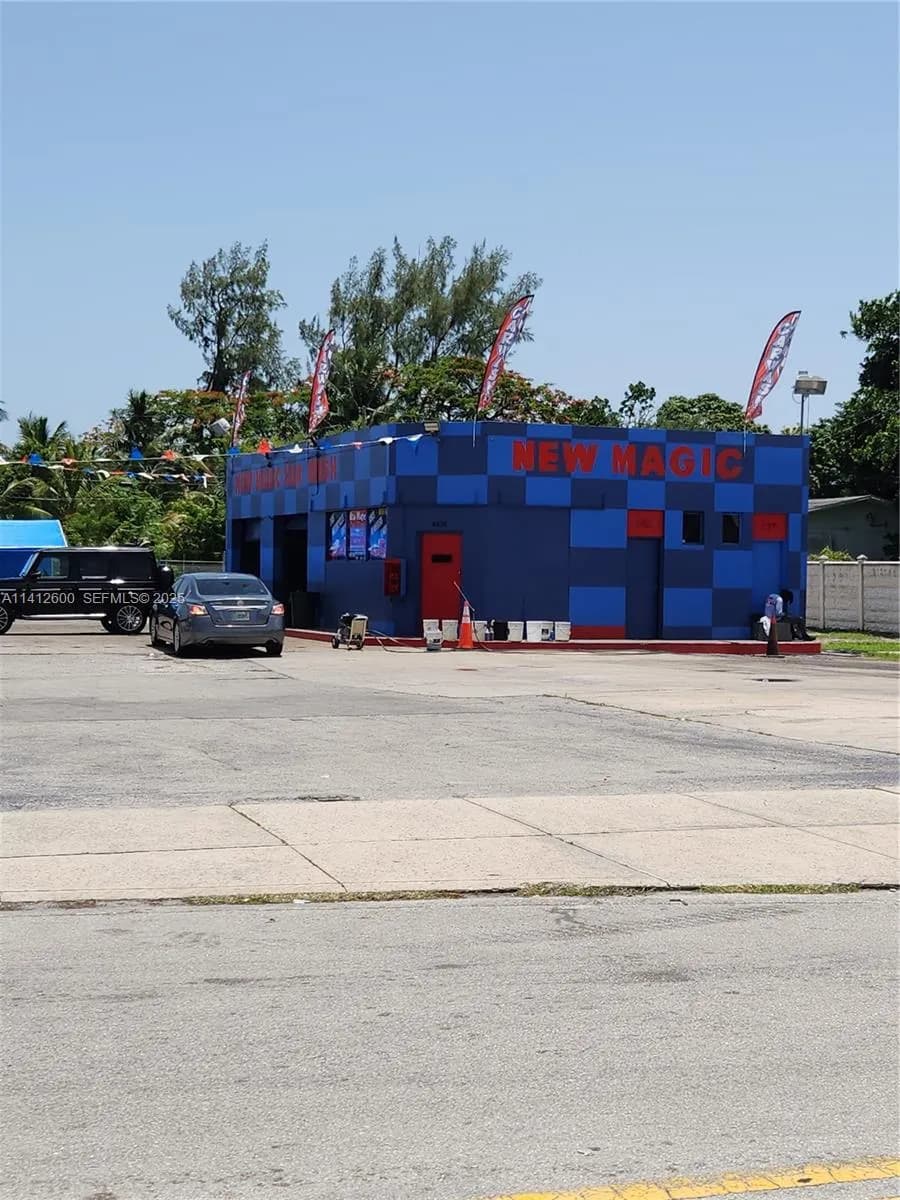 4420 NW 7th Ave, Miami FL 33127