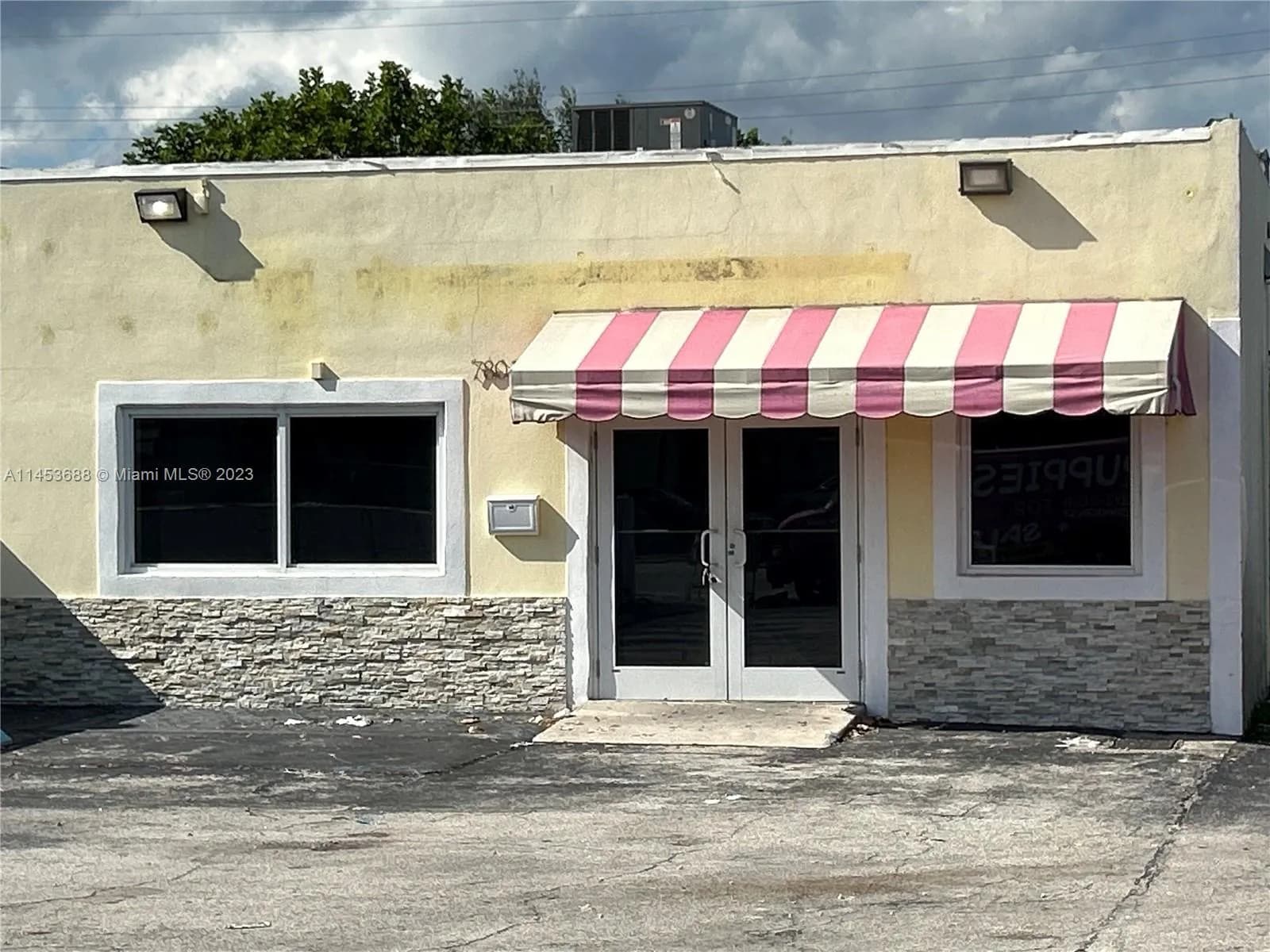 7801 Johnson St, Pembroke Pines FL 33024