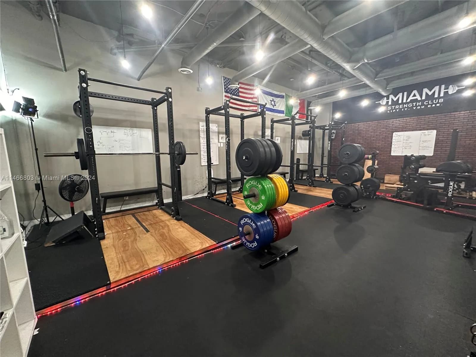 13499 Biscayne Blvd, North Miami FL 33181