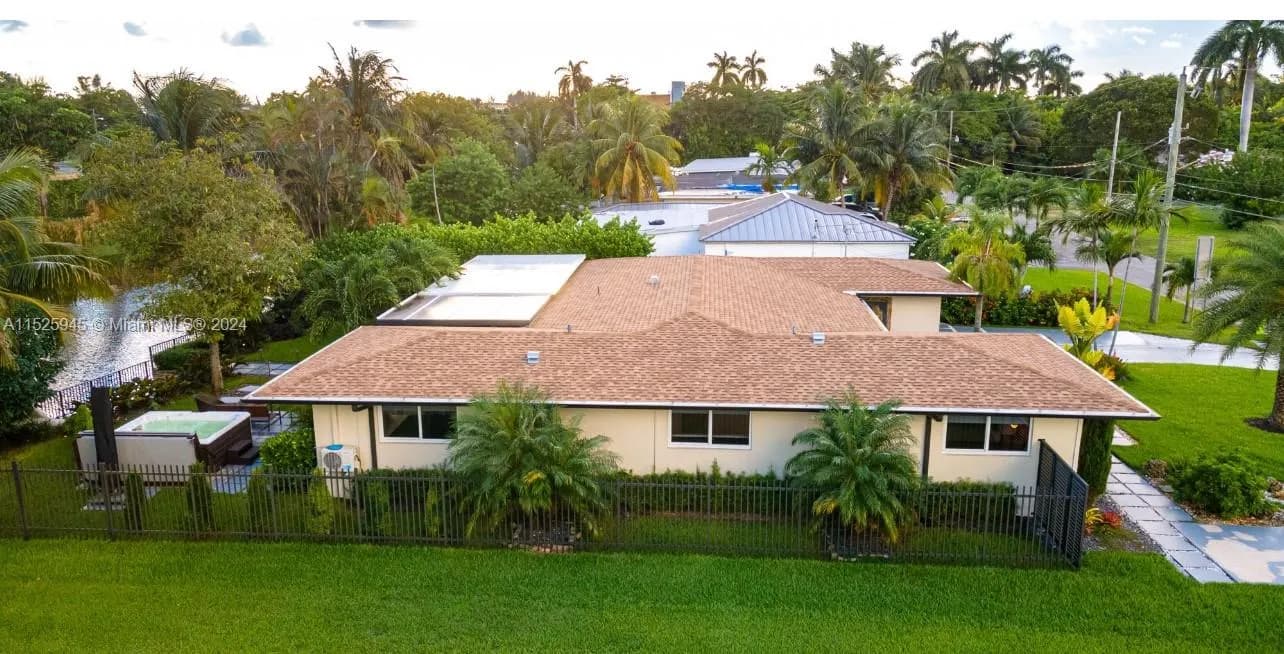 520 Nw 87th, El Portal FL 33150