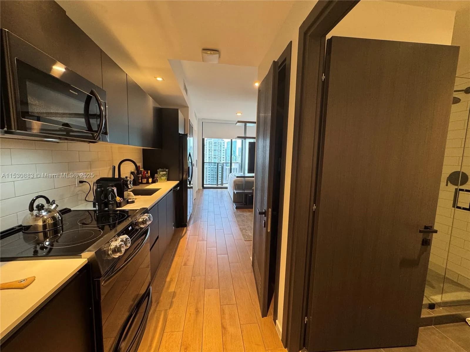 1 bath for sale at 398 NE 5th St # 3813, Miami FL 33132