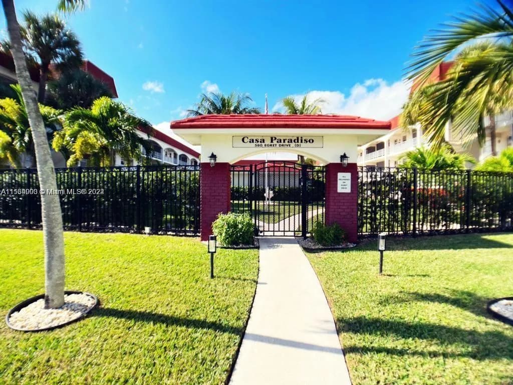 2 bedroom 2 bath for sale at 580 Egret Dr # 302, Hallandale Beach FL 33009