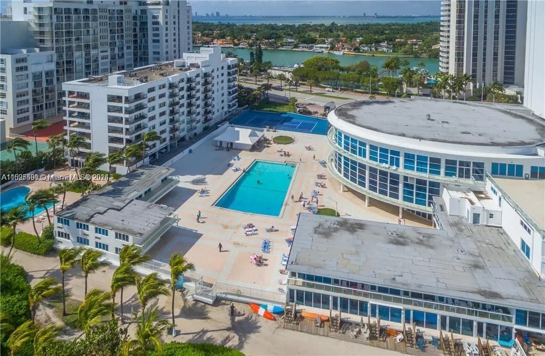 1 bath for sale at 5445 Collins Ave # 1735, Miami Beach FL 33140