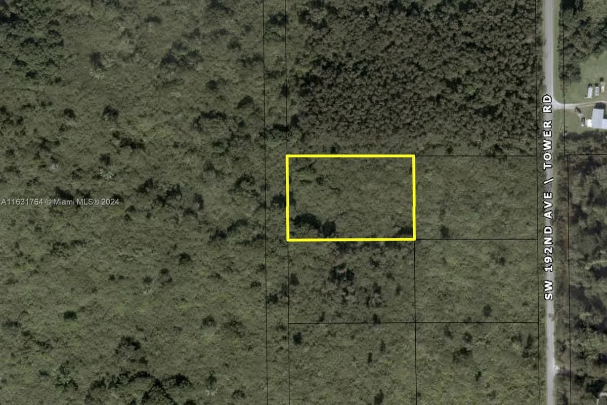 SW 392nd St, Unincorporated Dade County FL 33034