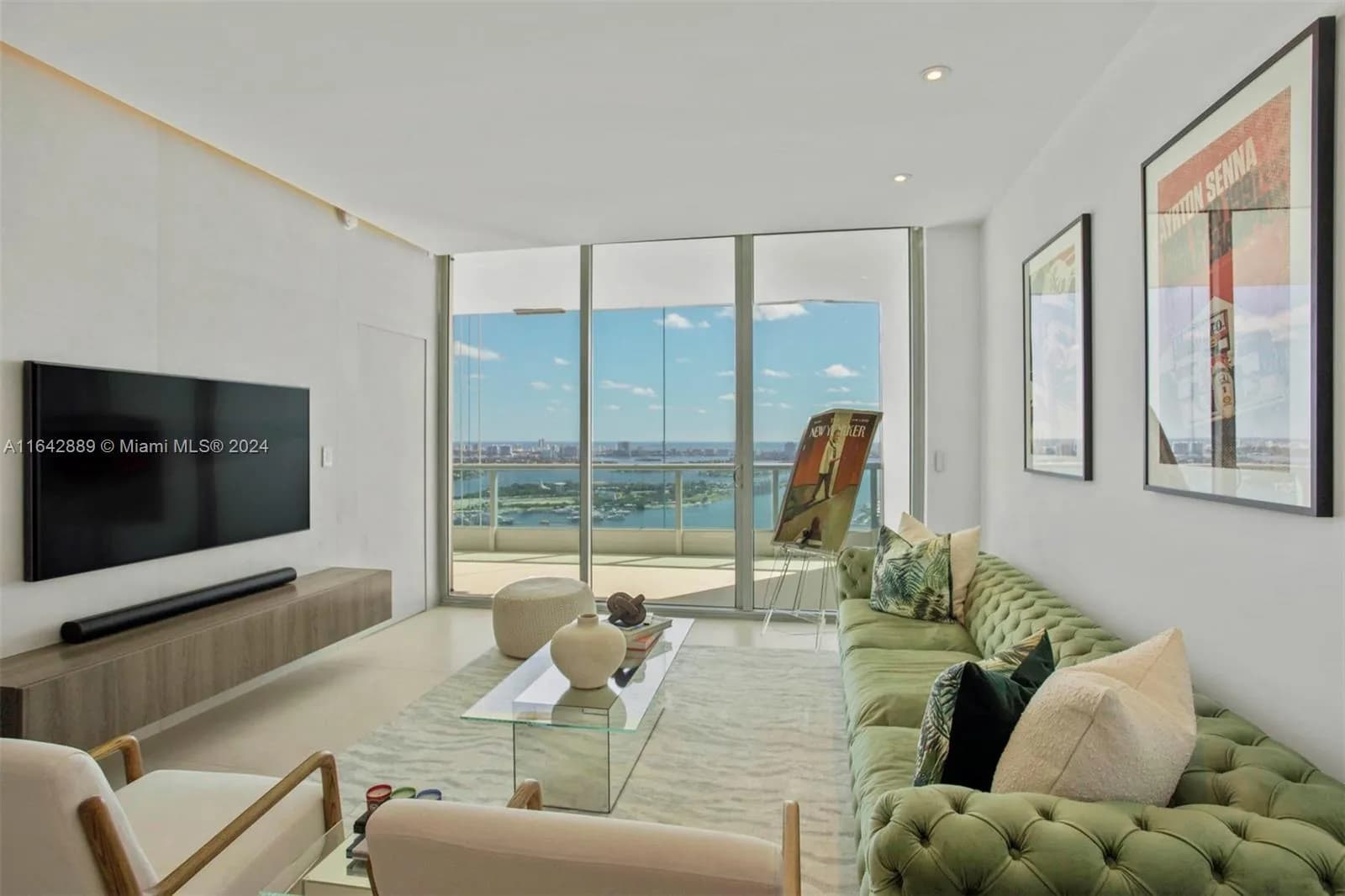 1 bedroom 1 bath for sale at 900 Biscayne Blvd # 4307, Miami FL 33132