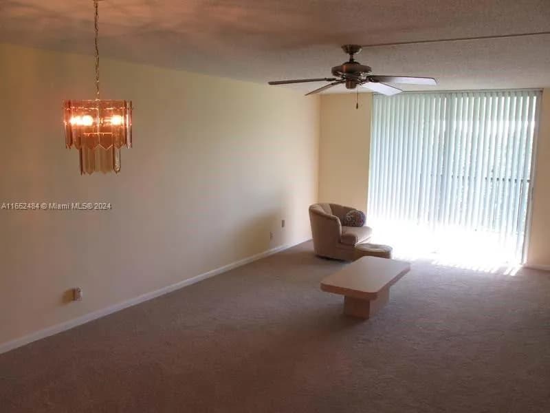 7320 Lake Cir Dr # 404, Margate FL 33063