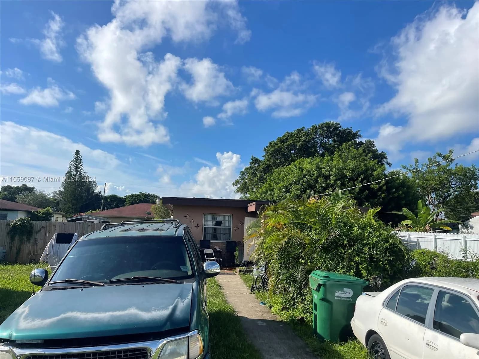 10260 SW 178th St, Unincorporated Dade County FL 33157