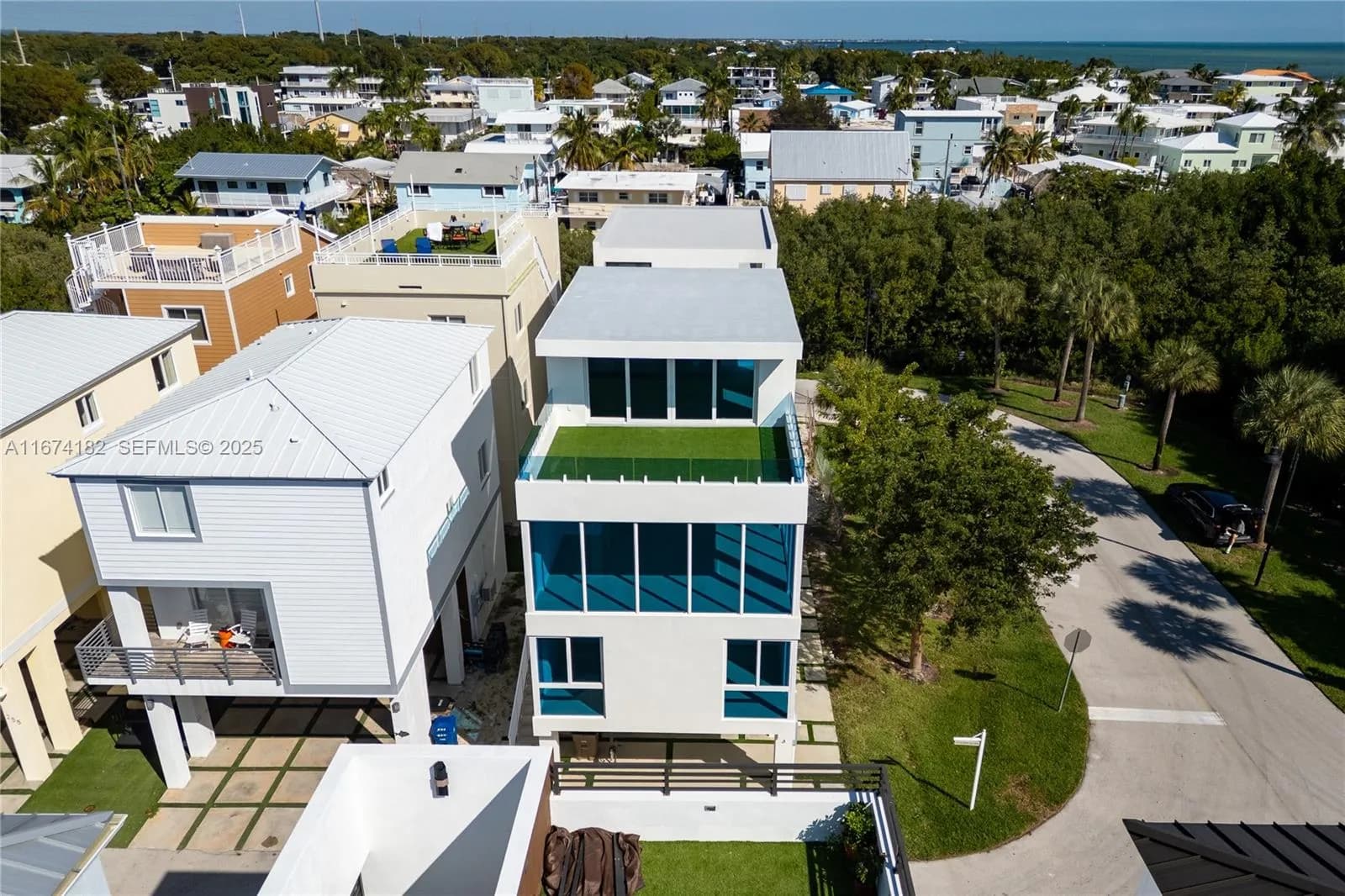 94825 Overseas Hwy 253, Key Largo FL 33037