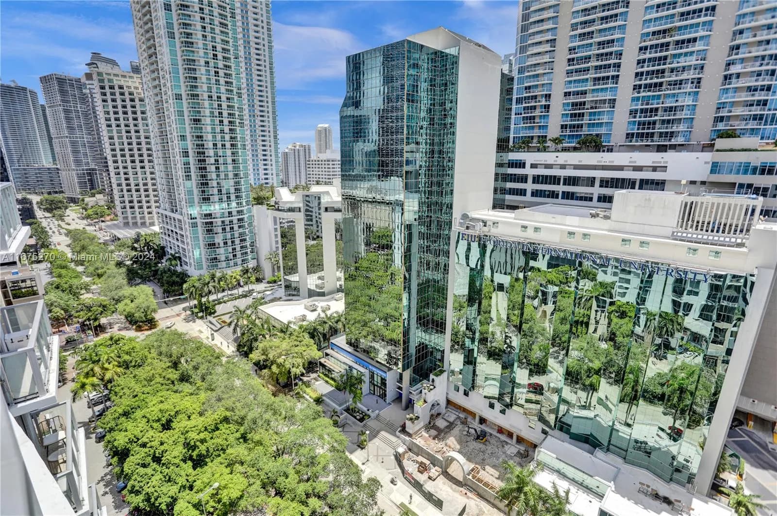 1060 Brickell Ave # 1703, Miami FL 33131