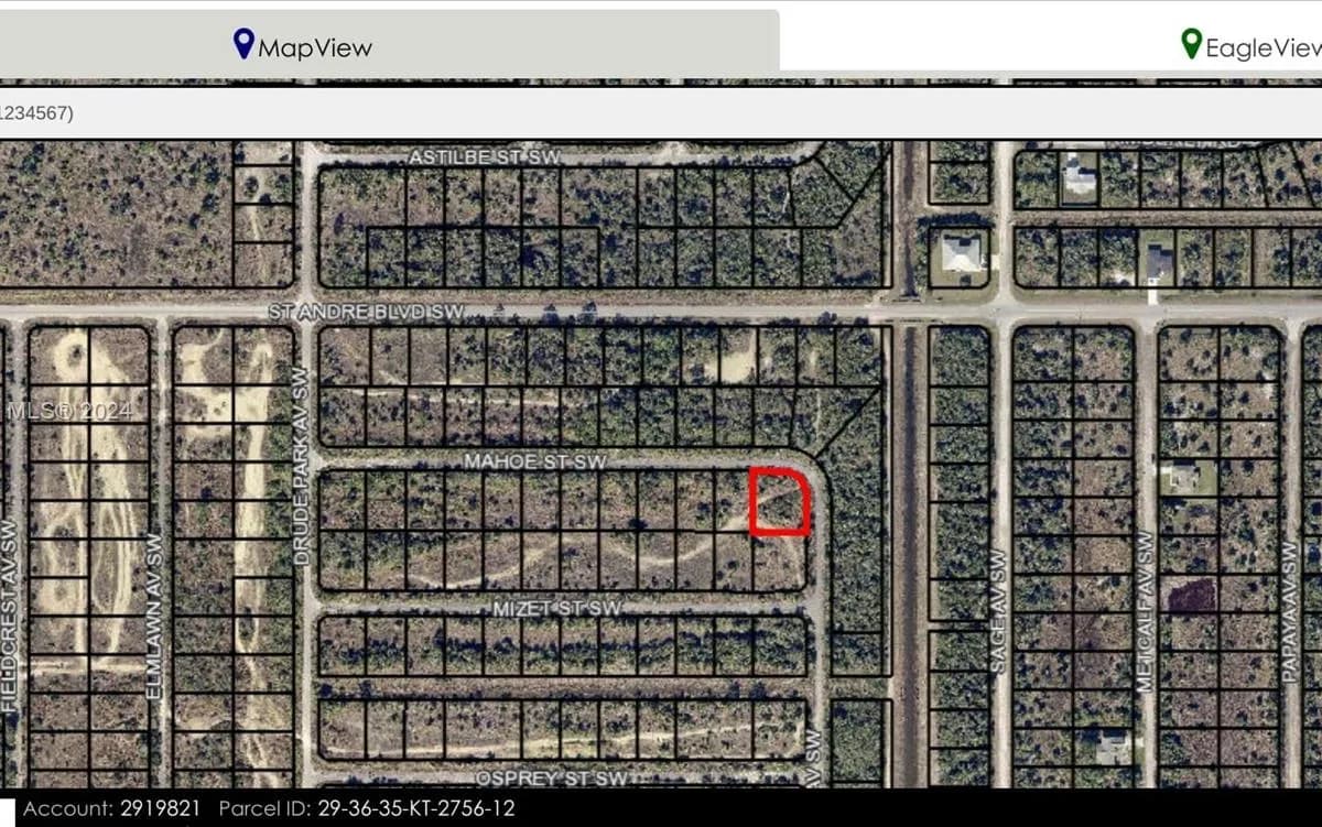 902 Mahoe St SW, Palm Bay FL 32908