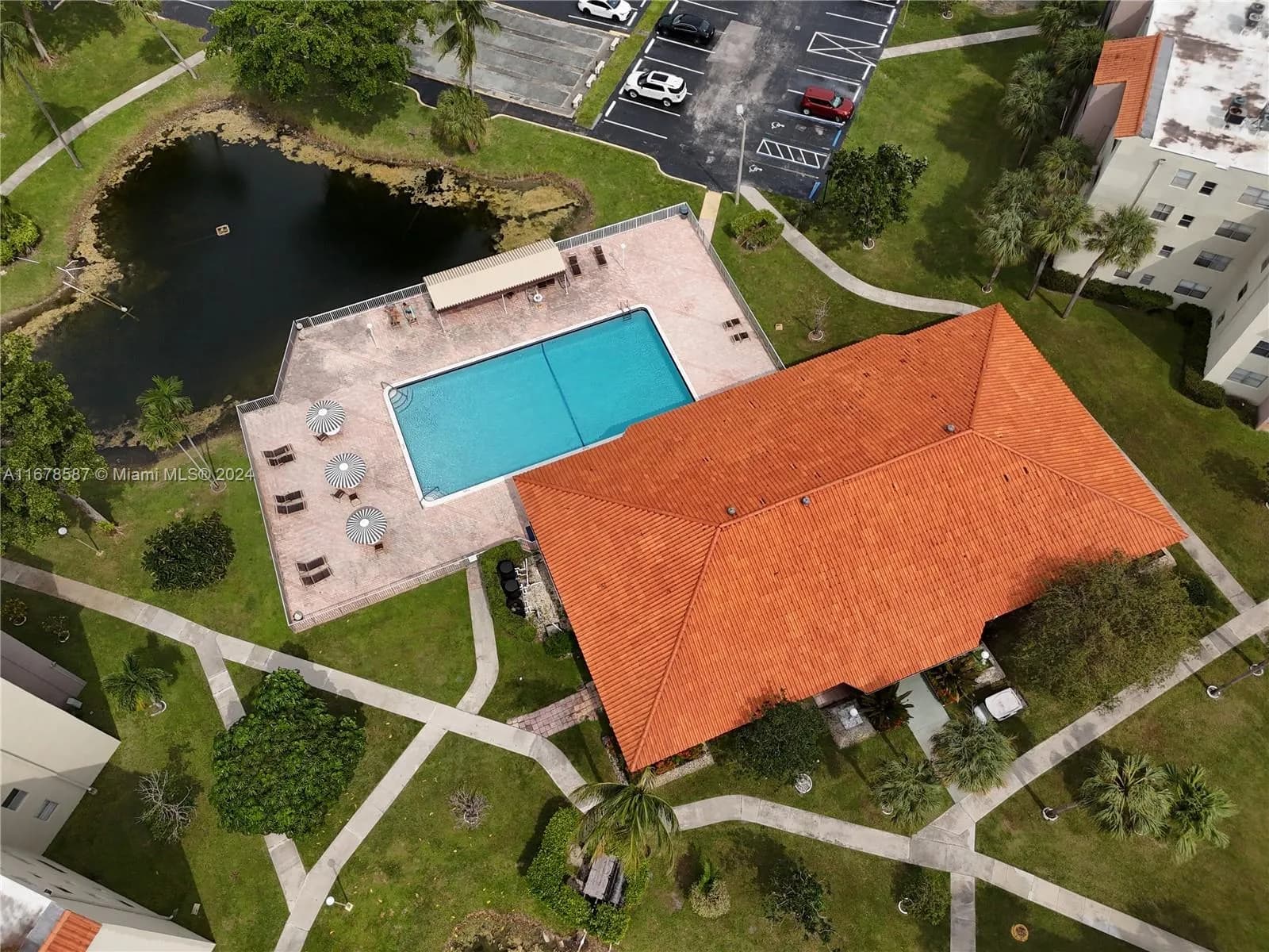 2 bedroom 2 bath for sale at 1820 SW 81st Ave # 3308, North Lauderdale FL 33068