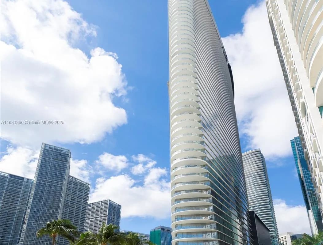 300 Biscayne Blvd Way # 1205C, Miami FL 33131