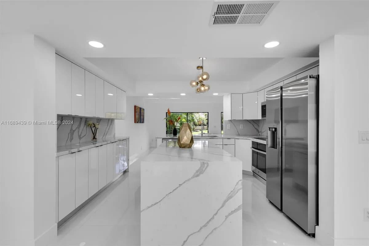 3843 Alcantara Ave # 76B, Doral FL 33178