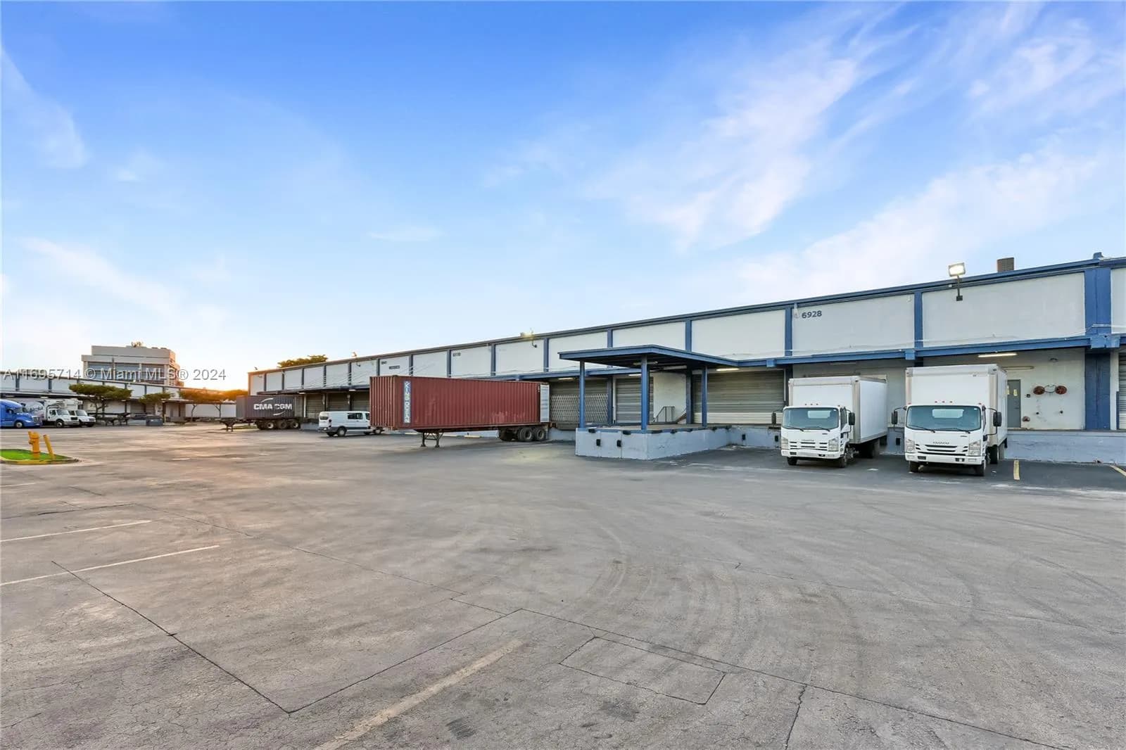 NW 12th St, Doral FL 33126