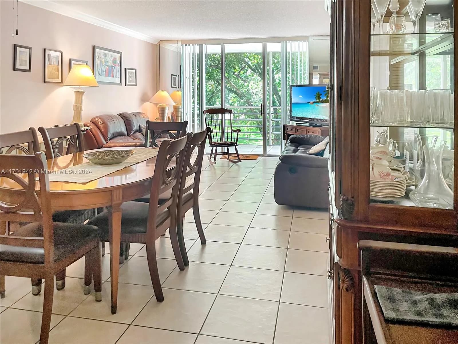 3000 NW 48th Ter # 327, Lauderdale Lakes FL 33313