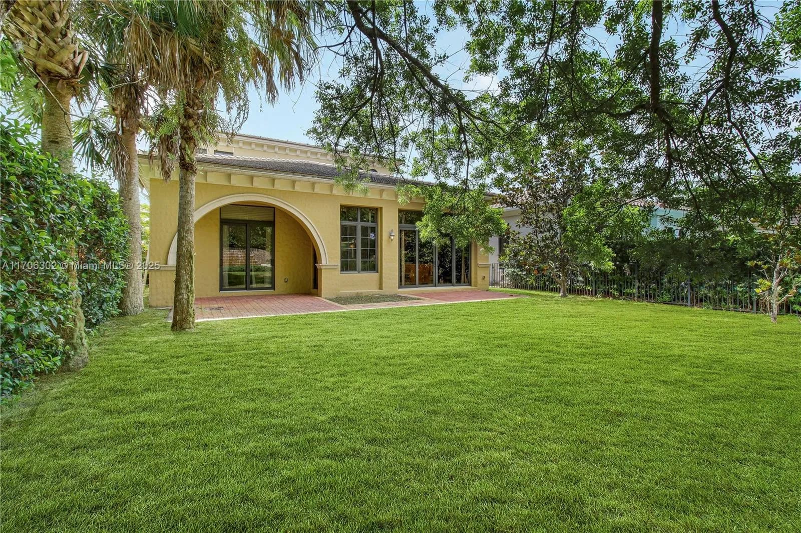 7086 Spyglass Ave, Parkland FL 33076