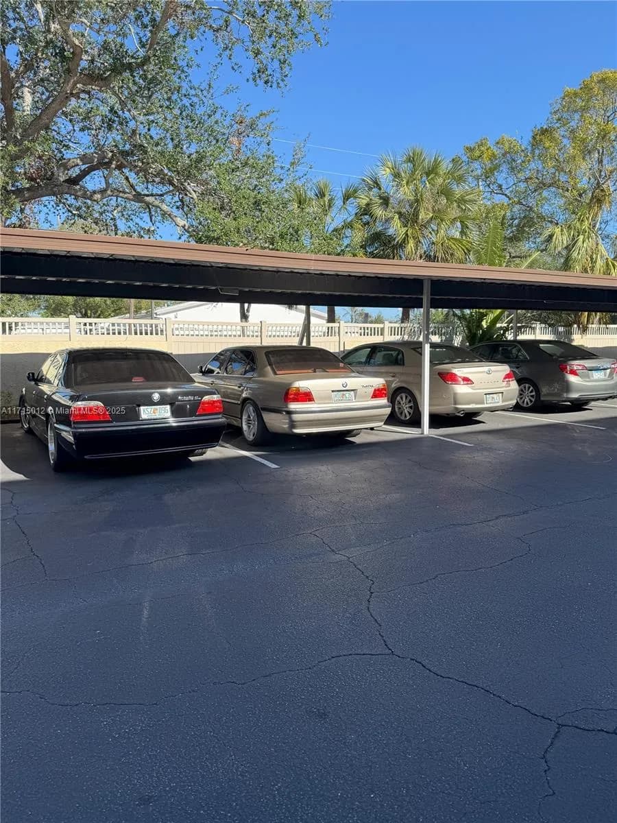 315 30TH Ave West # B103, Bradenton FL 34205