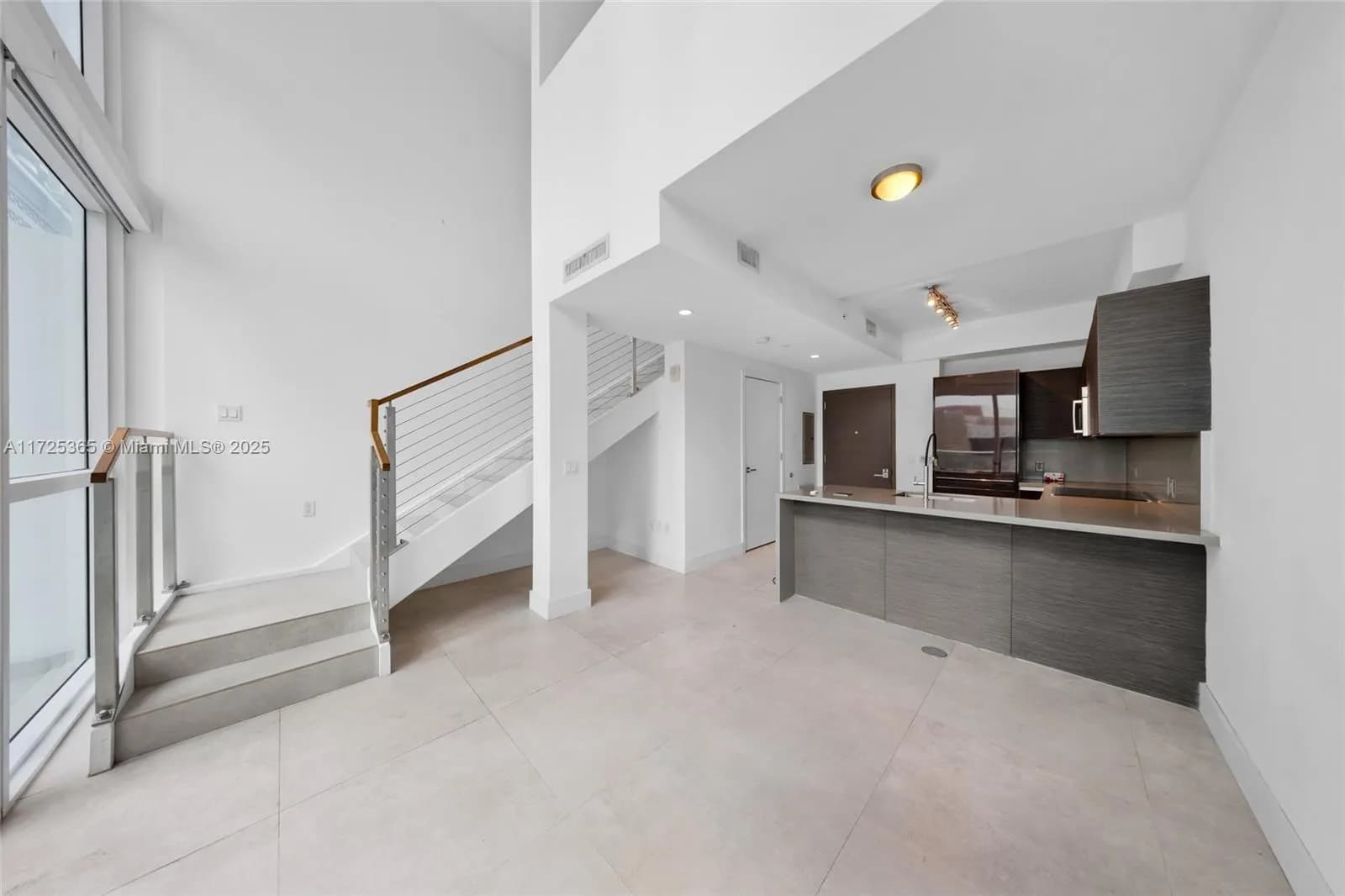 1 bedroom 1 bath for sale at 1080 Brickell Ave # 311, Miami FL 33131