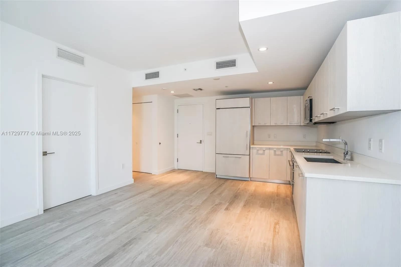 55 SW 9 Street # 1407, Miami FL 33130
