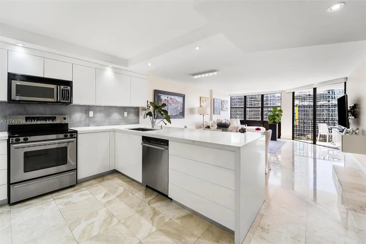 1915 Brickell Ave, Miami FL 33129