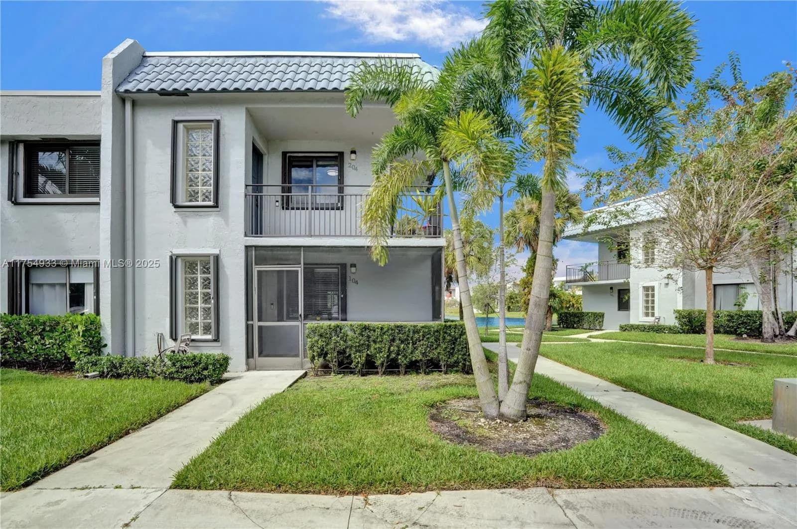 16561 Blatt Blvd # 204, Weston FL 33326