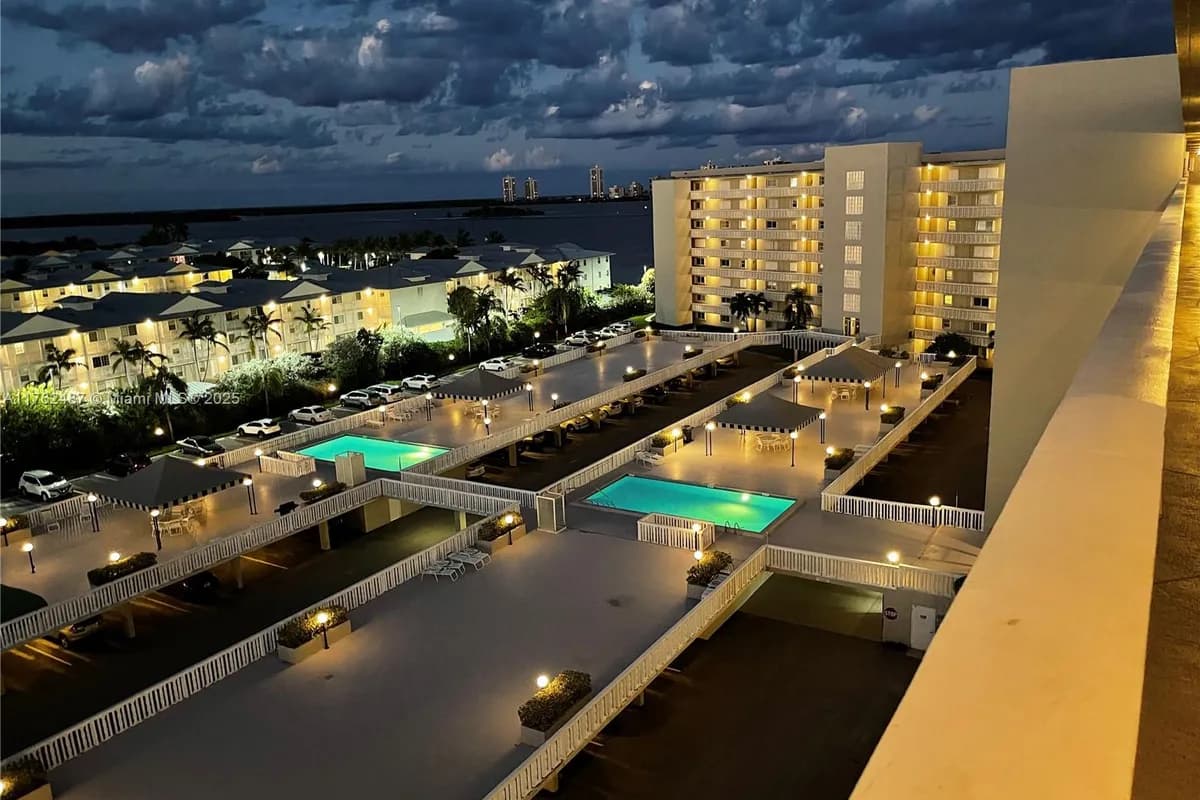 801 Lake Shore Drive # 414, Lake Park FL 33403