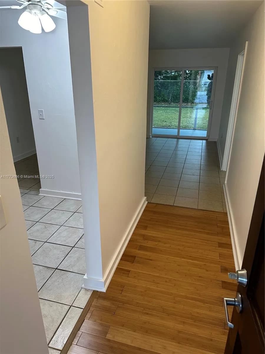 318 Tarpon Dr # 3, Cape Coral FL 33904