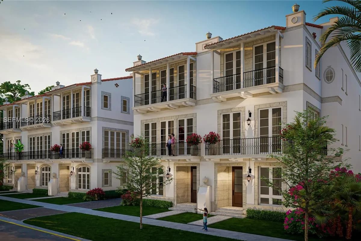 915 Palermo Ave # 7, Coral Gables FL 33134