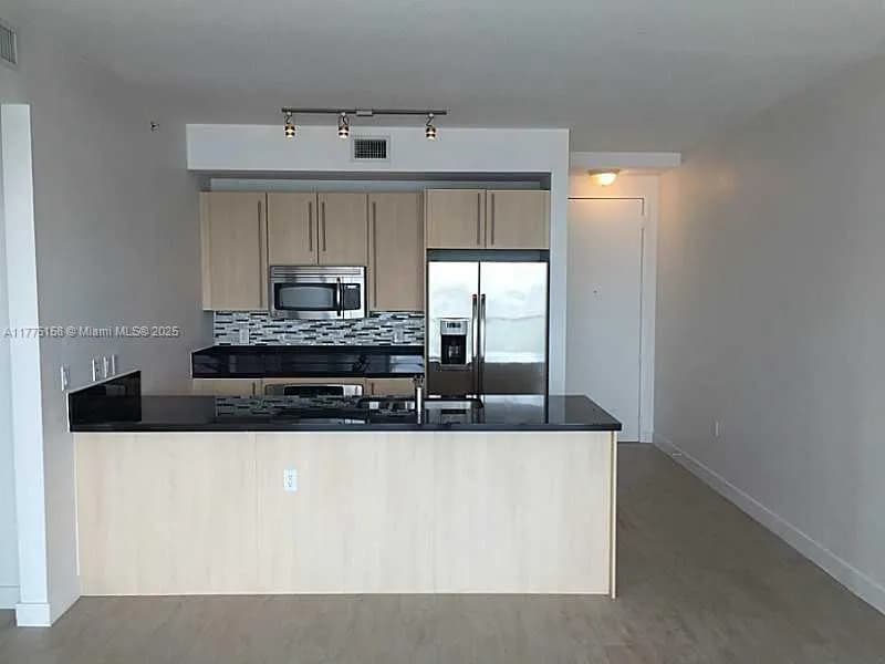 79 SW 12 St, Miami FL 33130