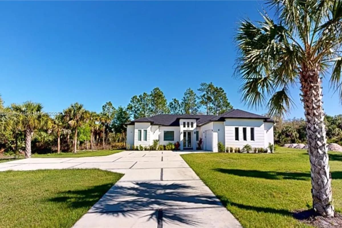 2631 30th AVE SE, Naples FL 34117