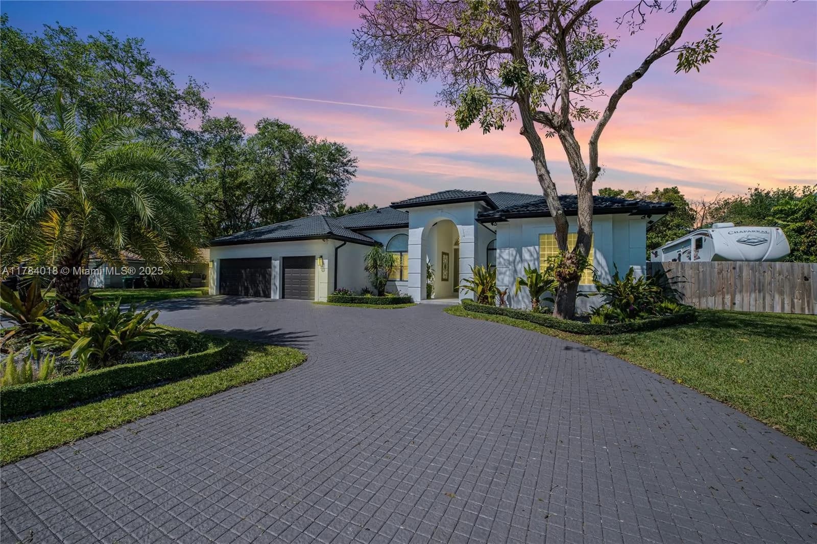 18500 SW 78th Pl, Cutler Bay FL 33157