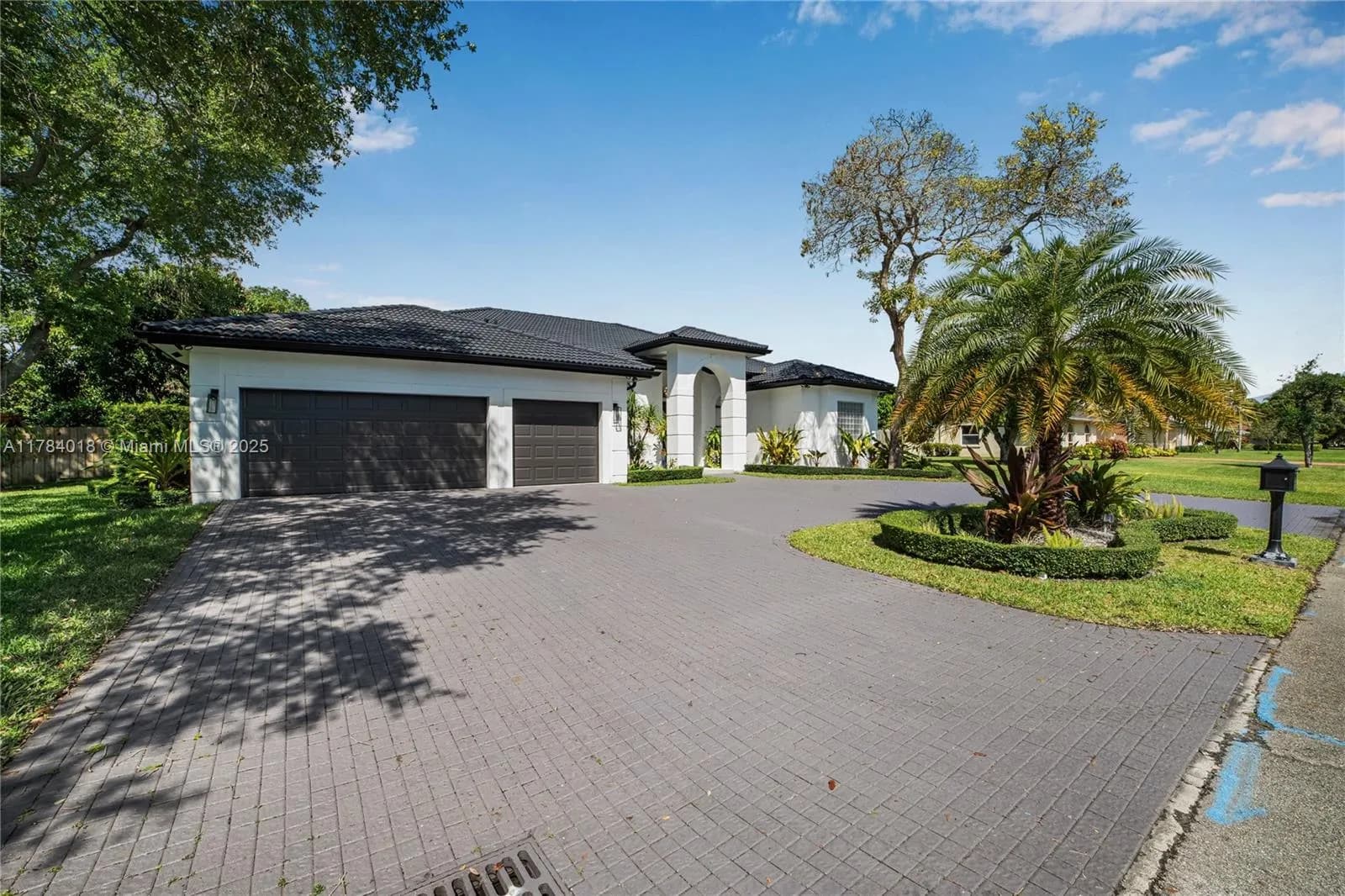 18500 SW 78th Pl, Cutler Bay FL 33157