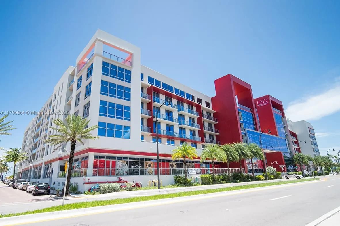 777 N Ocean Dr # S323, Hollywood FL 33019