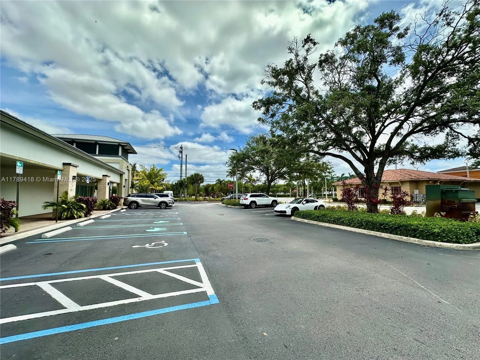 2100 NW 107th Ave, Doral FL 33172