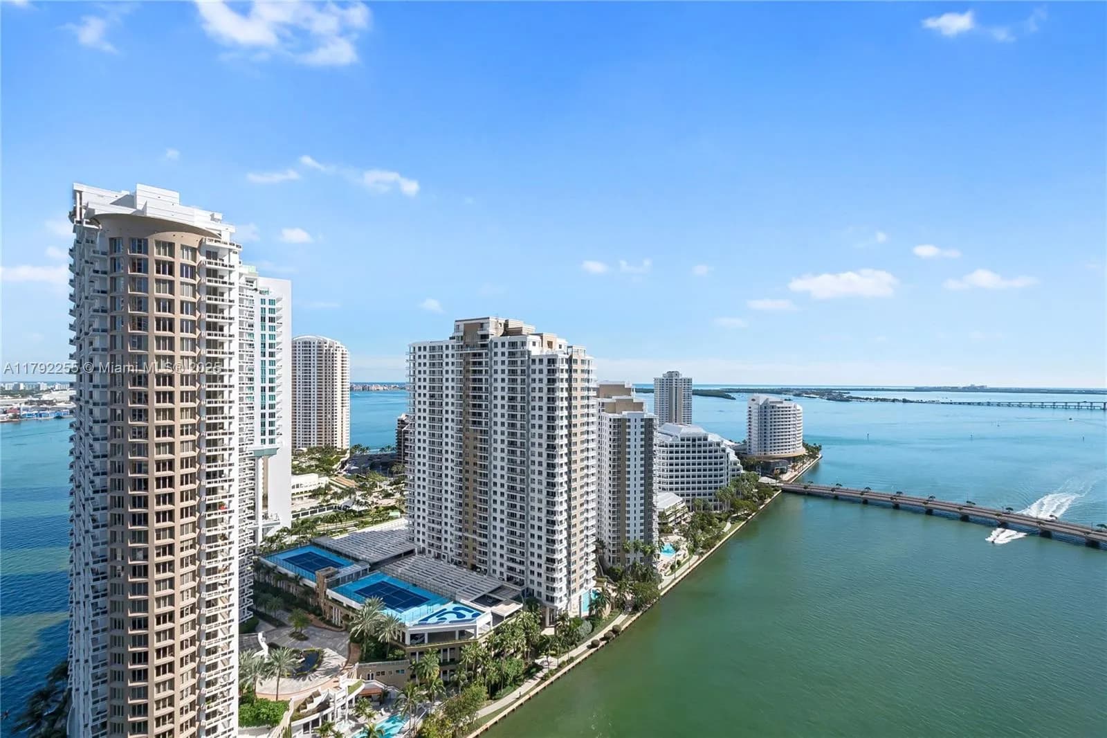 3 bedroom 2 bath for sale at 495 Brickell Ave # 2801, Miami FL 33131