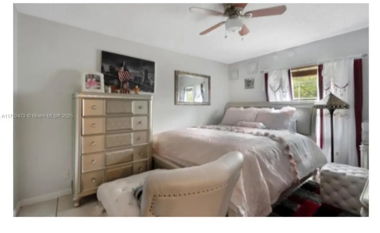 11233 W Model Cir W, Boca Raton FL 33428