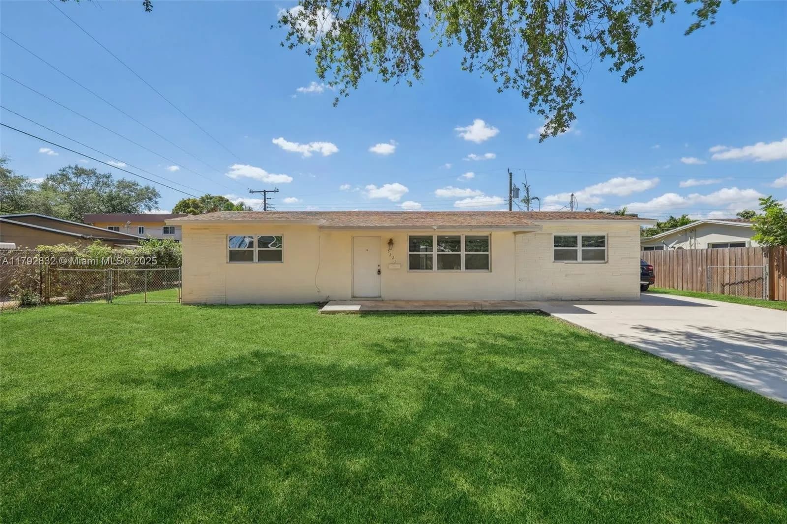 5221 SW 90th Ter, Cooper City FL 33328