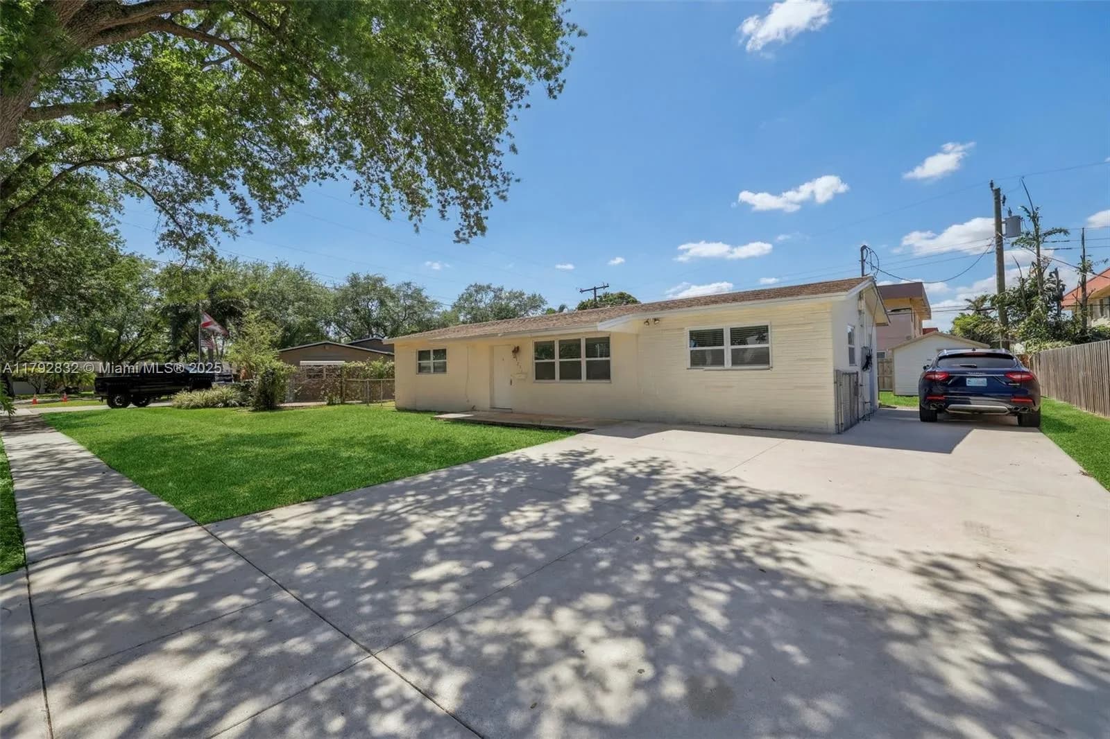 5221 SW 90th Ter, Cooper City FL 33328