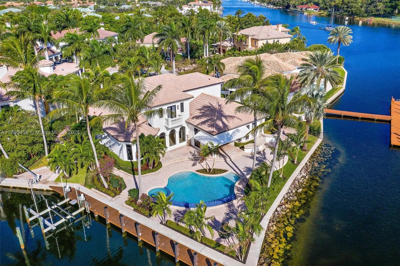 848 Harbour Isle Place, North Palm Beach FL 33410