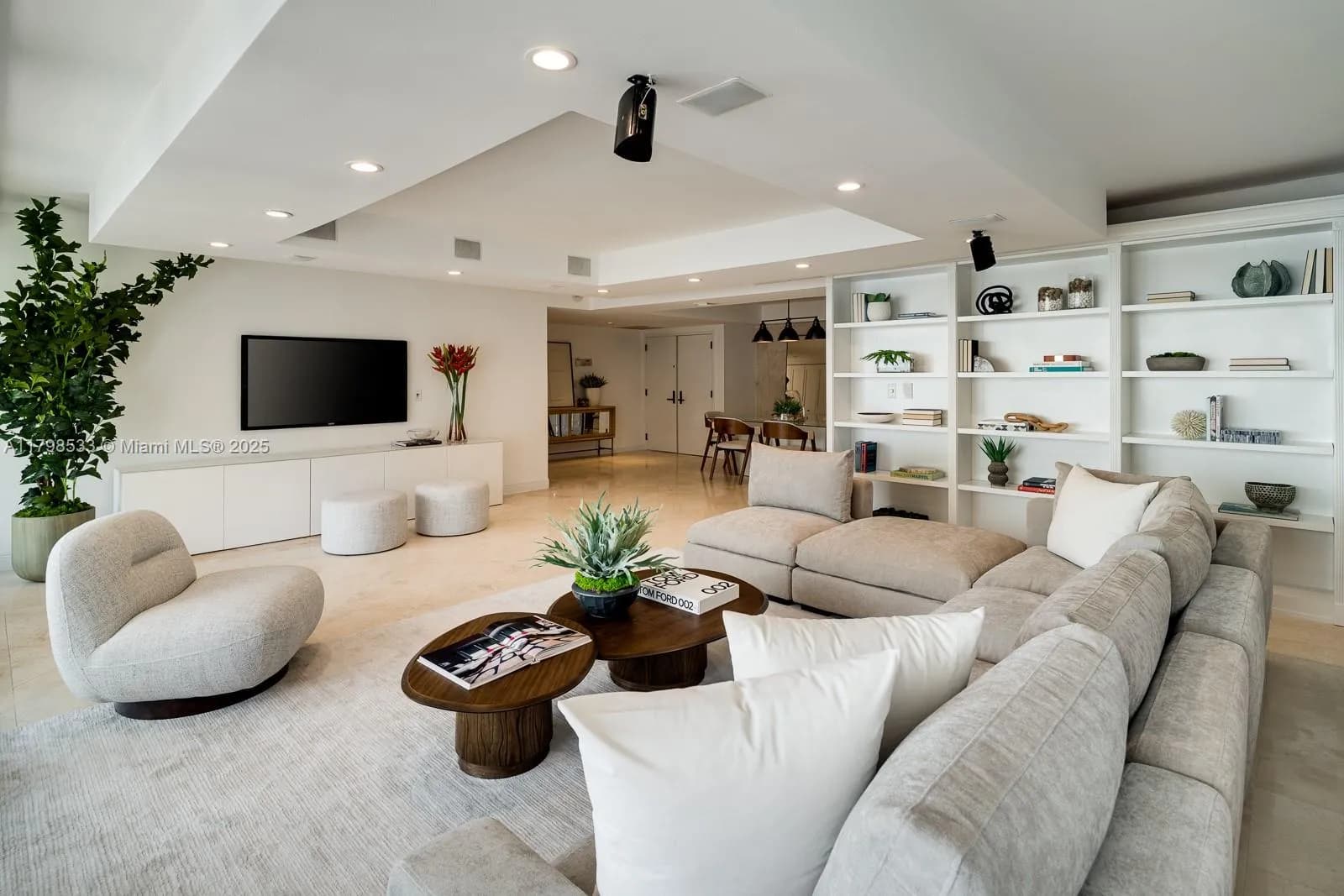 1 Grove Isle Dr # A1207, Coconut Grove FL 33133