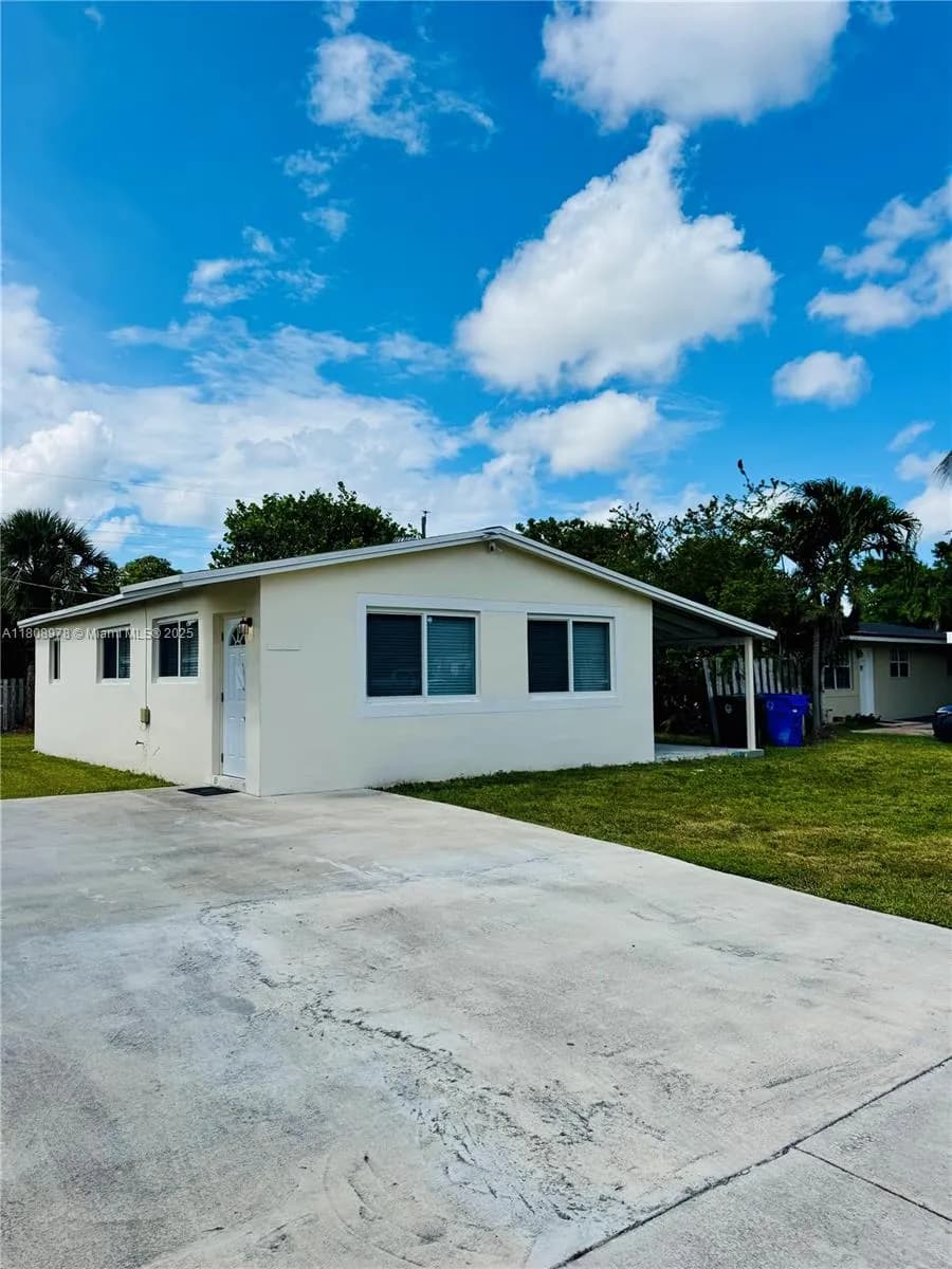 3 bedroom 1 bath for sale at 4341 NW 59th St, North Lauderdale FL 33319