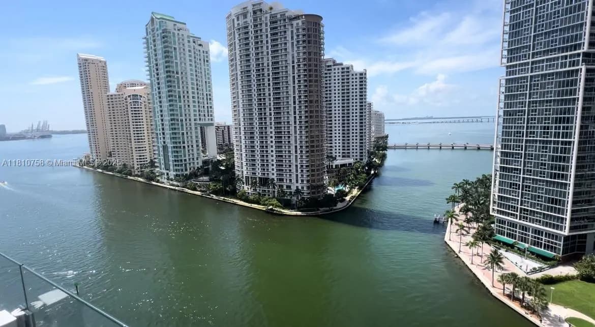 300 Biscayne Blvd Way # 1805, Miami FL 33131
