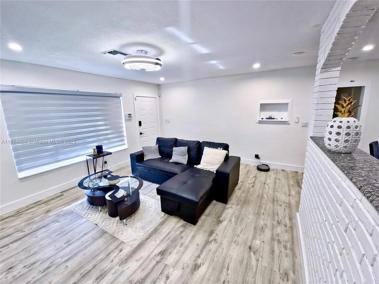 1720 SW 64th Ave, North Lauderdale FL 33068