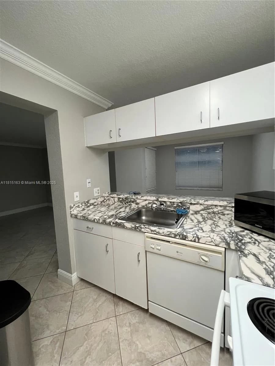 1097 Coral Club Dr # 1097, Coral Springs FL 33071