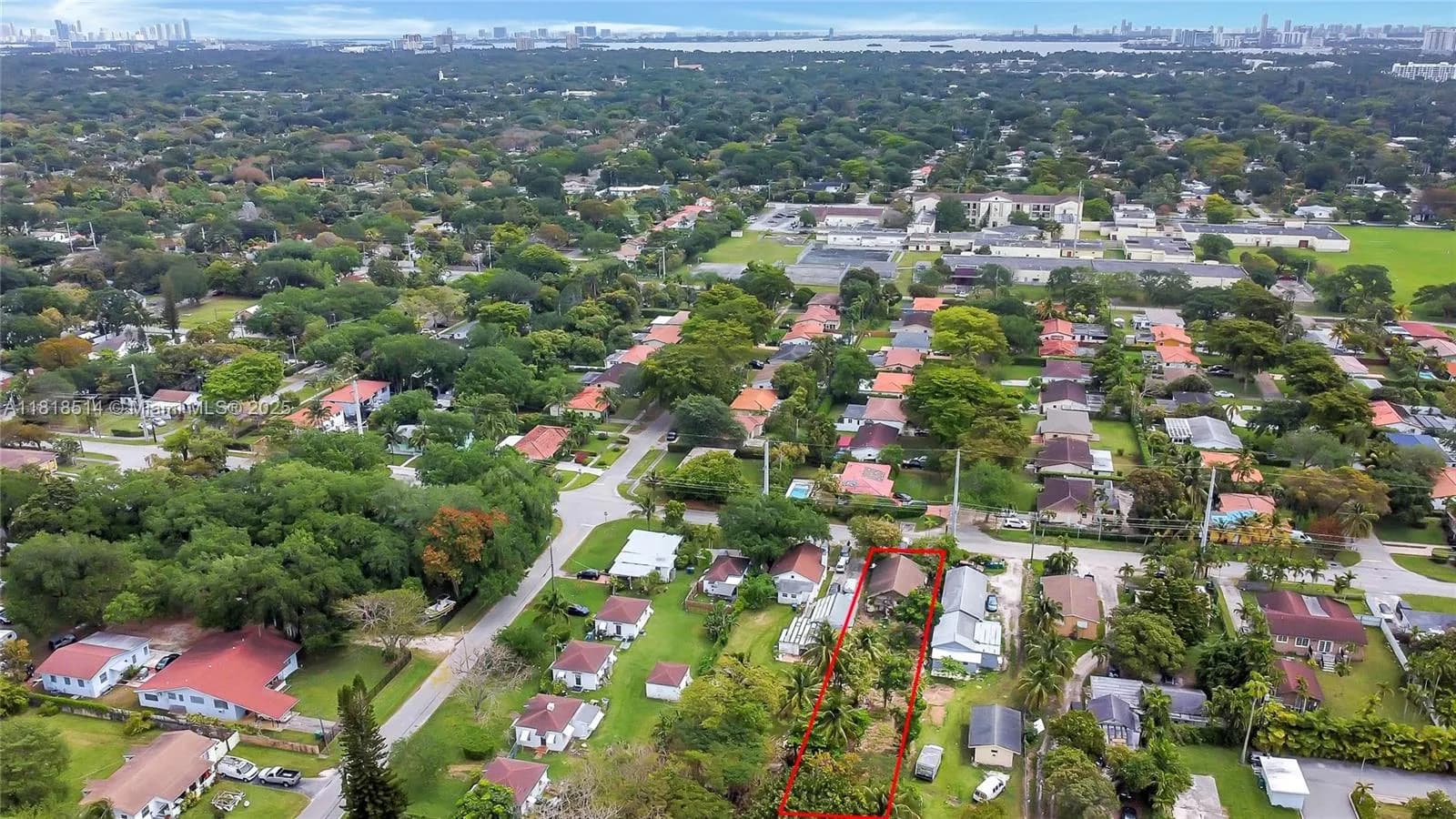 8980 NW 5th Ave, El Portal FL 33150