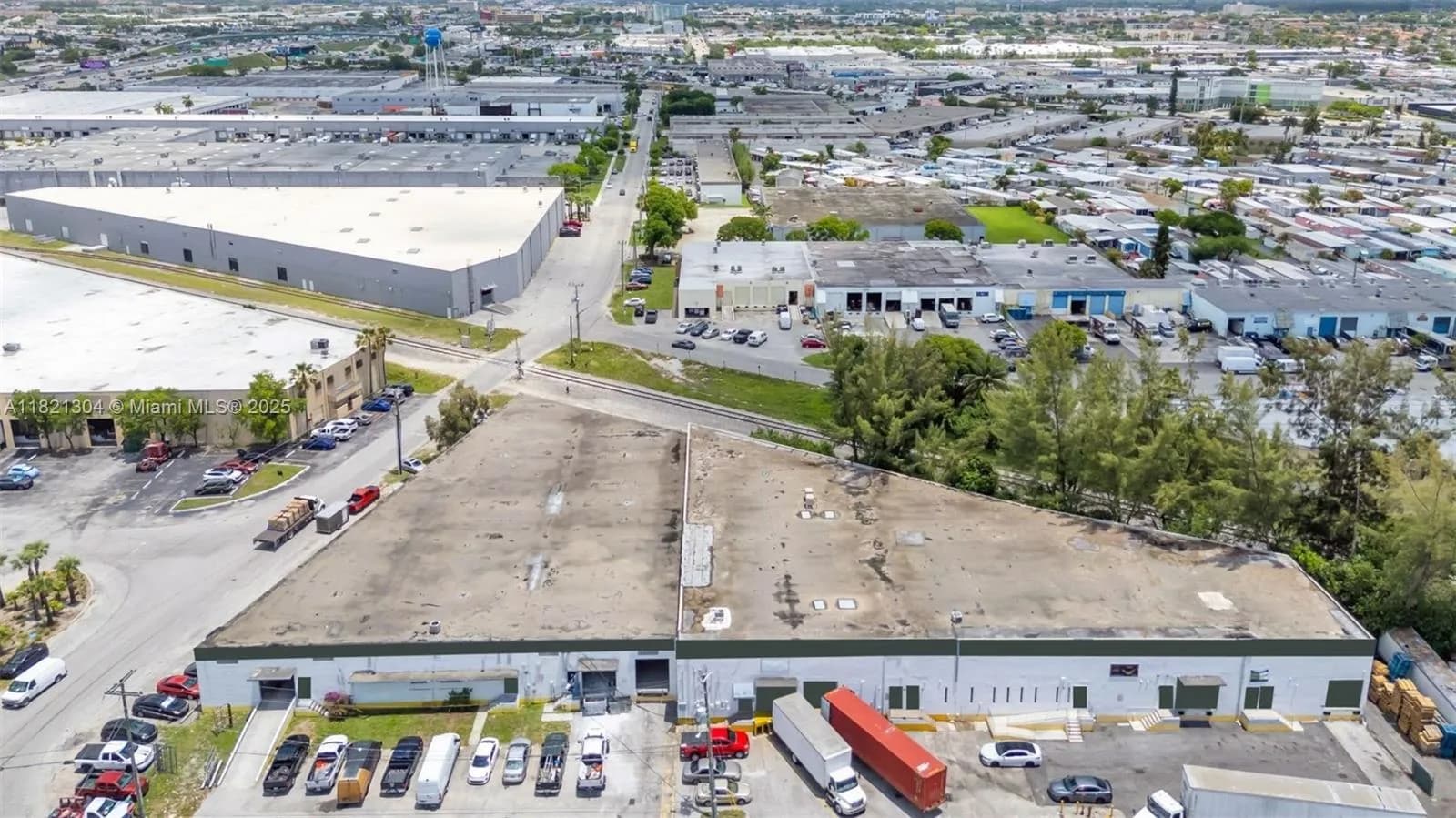 7361 NW 78th St, Medley FL 33166